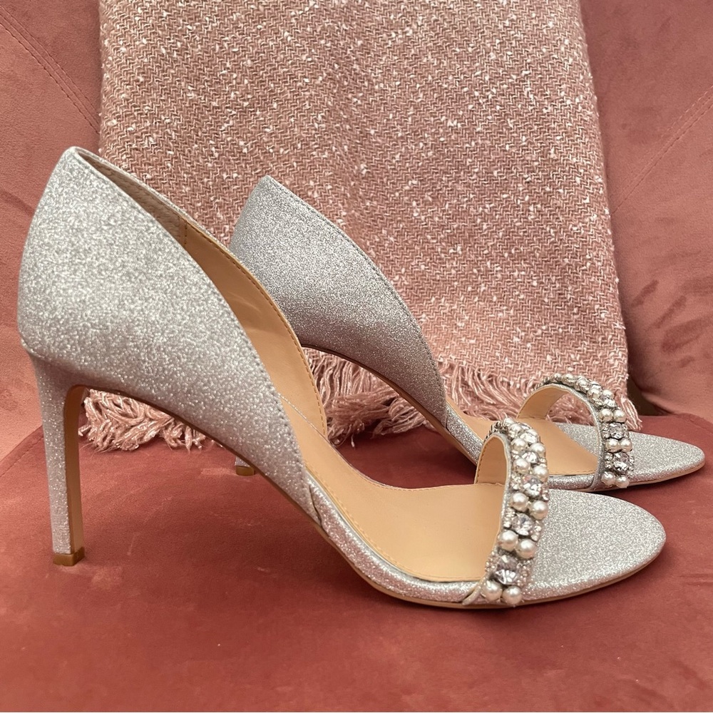 Jewel Badgley Mischka Dayana Embellished Glitter Heels - Silver Glitter